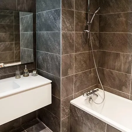 Fantastic Tenement - Ae 101 * Megève